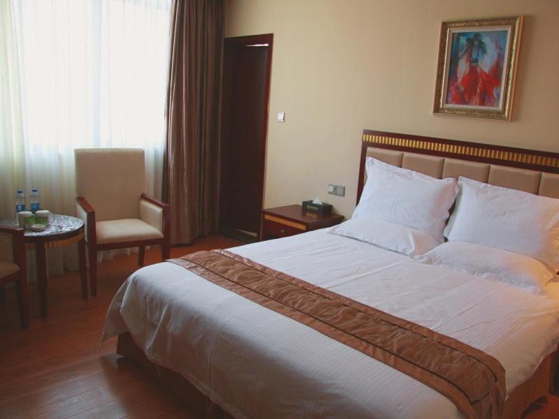 Greentree Inn Guangdong Shantou Chengjiang Road Business Hotel Eksteriør billede