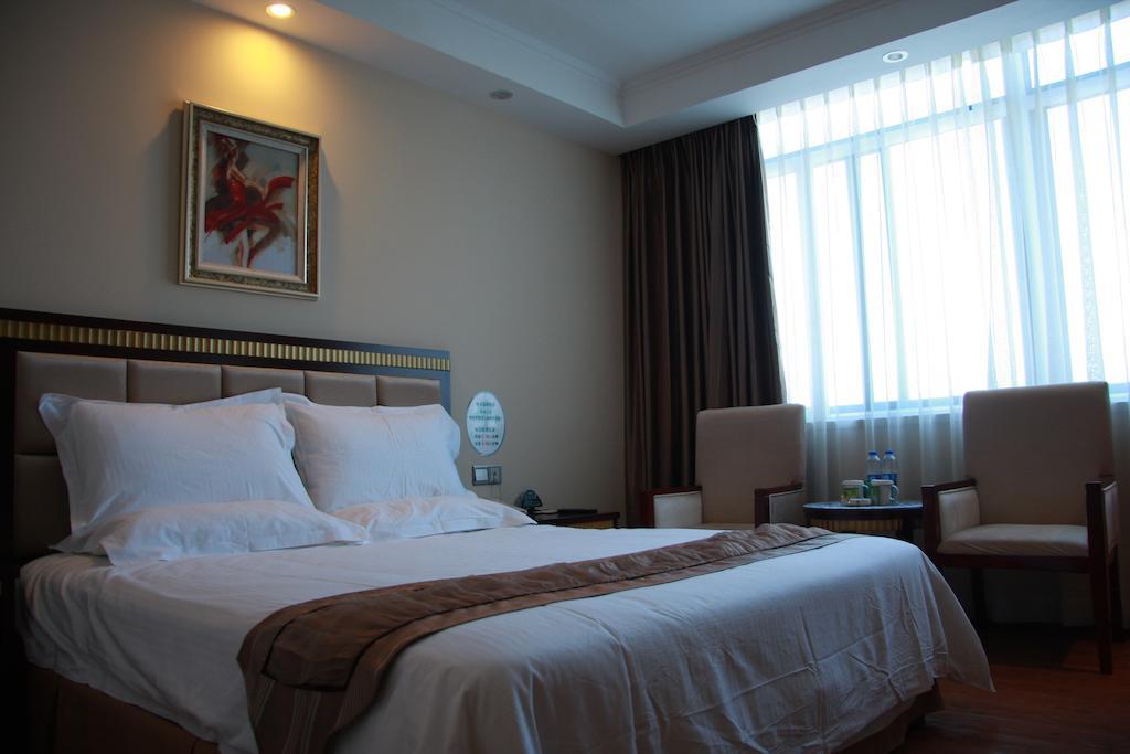 Greentree Inn Guangdong Shantou Chengjiang Road Business Hotel Eksteriør billede