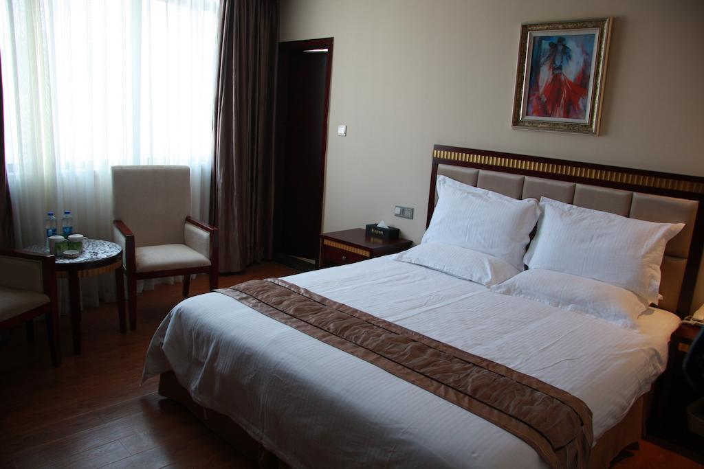 Greentree Inn Guangdong Shantou Chengjiang Road Business Hotel Eksteriør billede