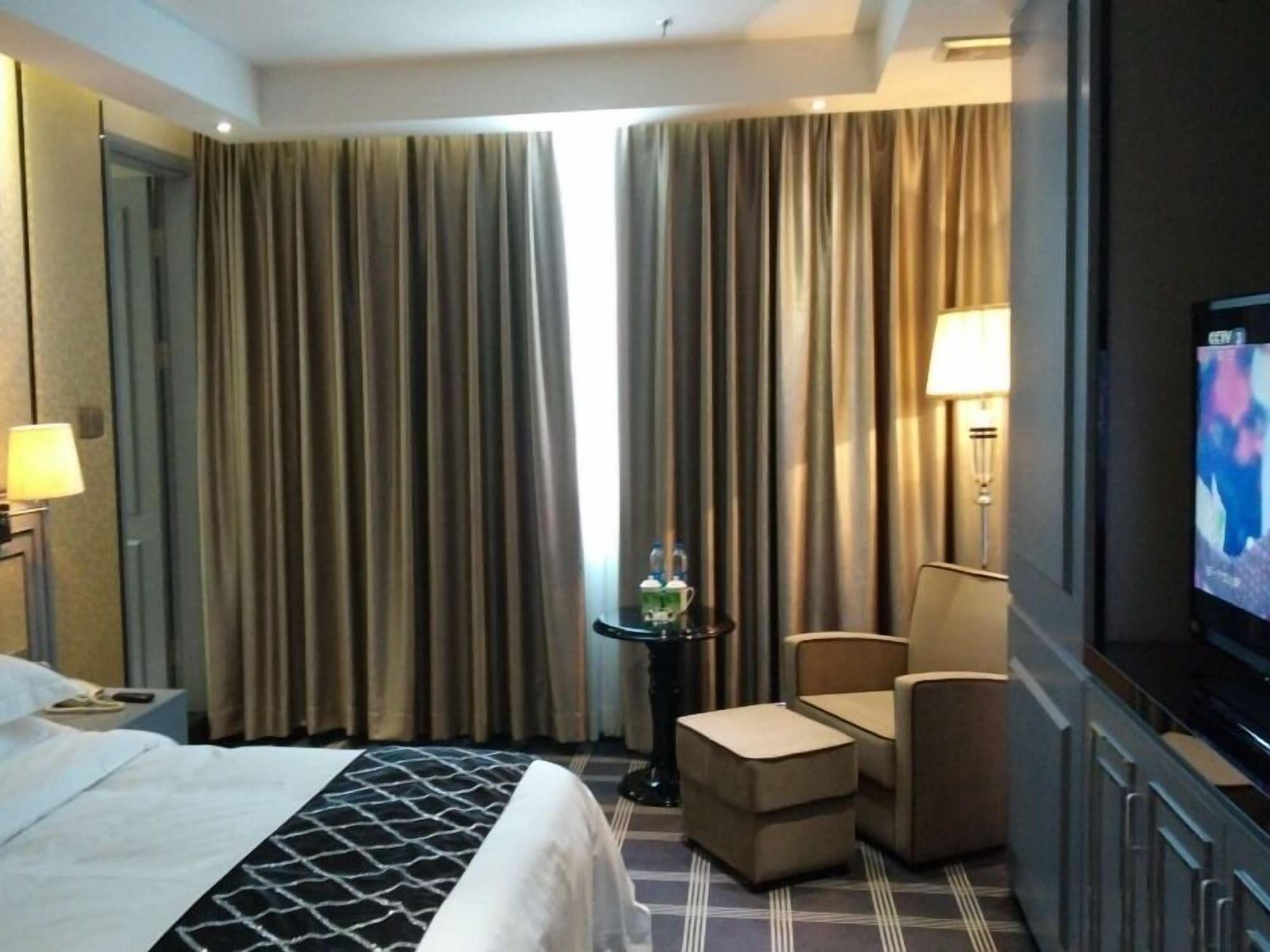 Greentree Inn Guangdong Shantou Chengjiang Road Business Hotel Eksteriør billede