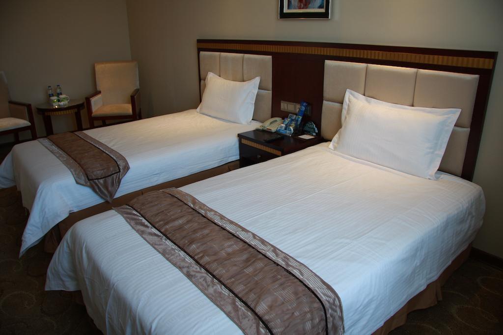 Greentree Inn Guangdong Shantou Chengjiang Road Business Hotel Eksteriør billede
